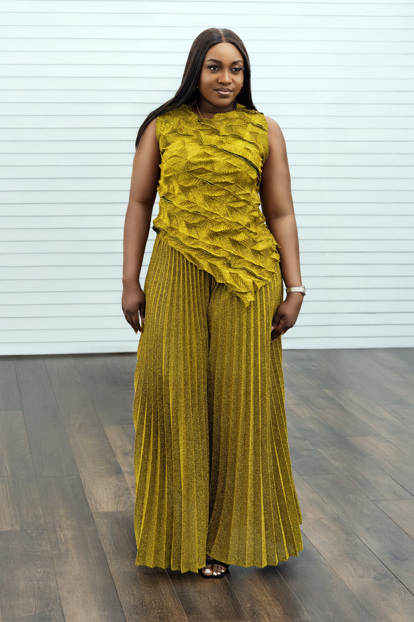 Zina Metallic Pleated Set