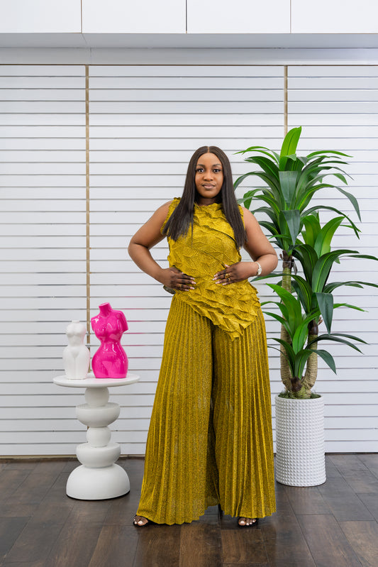 Zina Metallic Pleated Set